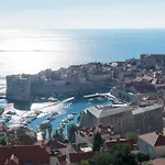 Apartman Tirena *