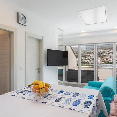 Apartment Tirena